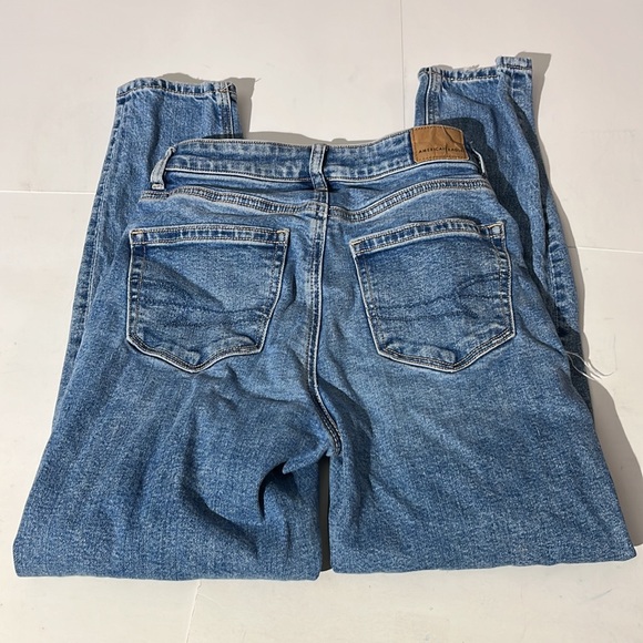 American Eagle Mom Jean denim jeans sz 00 short distressed medium wash - Picture 4 of 7